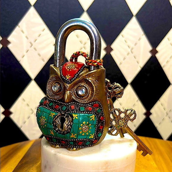 Handcrafted Owl Brass Lock – Ornate, Colorful, & Functional – 2 Keys Included - Picture 3 of 11